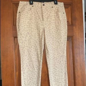 NWOT Isaac Mizrahi Leopard Jeans 10